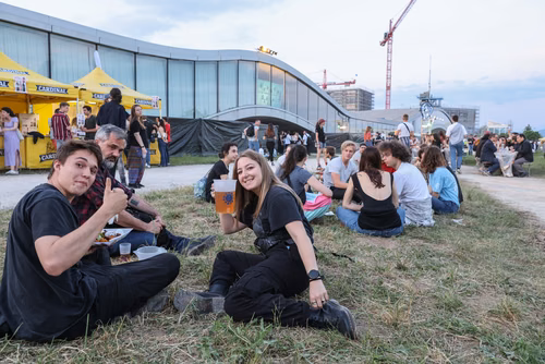 For the 40th year, EPFL campus morph into a humongous music festival!