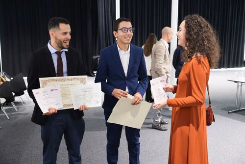 Cérémonie de remise des diplômes aux étudiants MNIS