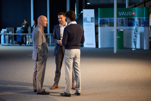 19 entrepreneurs ont “pitché” devant près de 300 personnes lors de la Startup Champions Seed Night coorganisée par l’EPFL Alumni et venturelab au Forum Rolex Learning Center. Daniel Yanisse (MT’12), CEO et co-fondateur de Checkr, était l’invité d’honneur de cette édition.