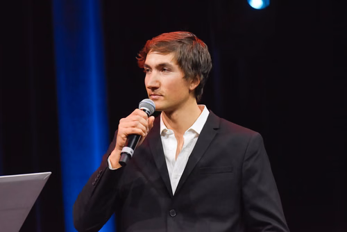At the graduation ceremony held on Saturday morning, the students received their Master's degree in front of a crowd of 3,000 people made up of family and friends, professors and special EPFL guests.