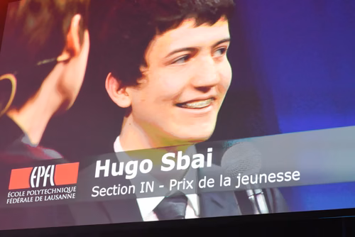 At the graduation ceremony held on Saturday morning, the students received their Master's degree in front of a crowd of 3,000 people made up of family and friends, professors and special EPFL guests.