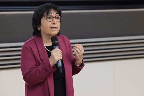 Remise attestations "Internet & Code pour les filles" Service de la promotion des Sciences de l'EPFL