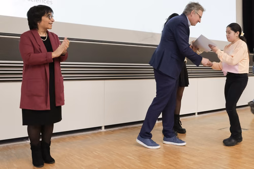 Remise attestations "Internet & Code pour les filles" Service de la promotion des Sciences de l'EPFL