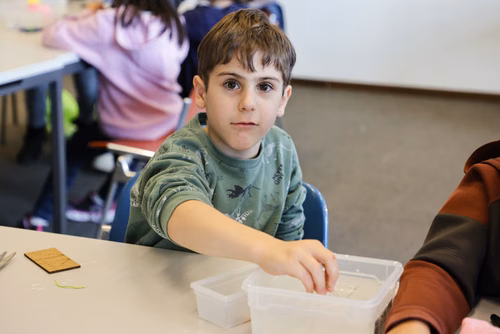 La découverte des sciences et des technologies au cœur du campus, pour les adultes et les enfants.