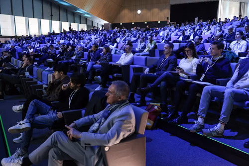 One day to dive at the forefront of Research and Innovation, connect with professors and researchers and explore potential industrial collaborations.