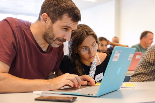Le Meet up national annuel du Coding club des filles sur le campus de l’EPFL Service de promotion des sciences SPS 