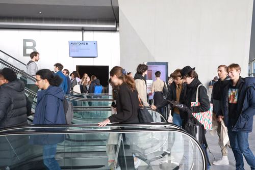 Un événement d’envergure pour préparer son avenir. Comme chaque année, l’EPFL, via son Service de promotion de l’éducation et en collaboration avec ses facultés, se réjouit d'accueillir les gymnasiennes et gymnasiens sur son campus. L’École propose de venir découvrir ses filières de formation, sa communauté estudiantine, son corps enseignant, ses équipes de recherche, les divers services dédiés aux étudiantes et étudiants débutant à l’EPFL, ainsi que les multiples associations chargées d’animer la vie socia
