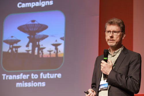 Challenges and opportunities in the space field. Practical and useful information for space industries and newcomers in the domain.