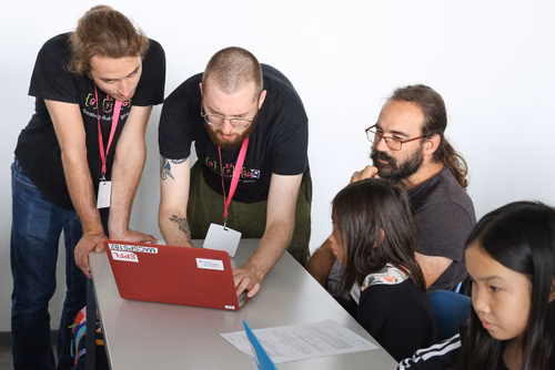 Le Meet up national annuel du Coding club des filles sur le campus de l’EPFL Service de promotion des sciences SPS 