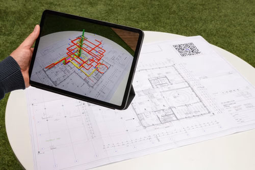 Un nouveau projet de recherche sur 8 ans coordonné par l’EPFL et le Smart Living Lab vise à réduire la consommation d’énergie du pays sur la base de collaborations directes avec la population. Une implication des secteurs académiques, publics et privés permettra de formuler des solutions durables qui privilégient le confort et le bien-être des individus.