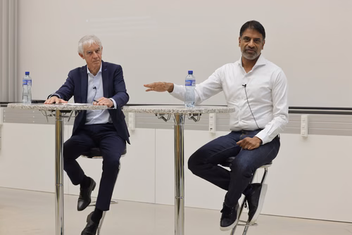 Martin Vetterli, President of EPFL, and Vas Narasimhan, Chief Executive Officer of Novartis, on a series of topics including how AI is reshaping the future of medecine, insights into leadership and the key role Switzerland plays in research and innovation.