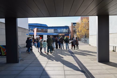 La lumière, voici la toute nouvelle thématique du festival Scientastic, le festival des sciences de l'EPFL Organisateur Service de promotion des sciences sps. 