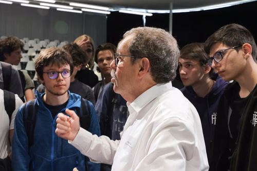 Conférence d'Alain Aspect, prix Nobel de physique 2022