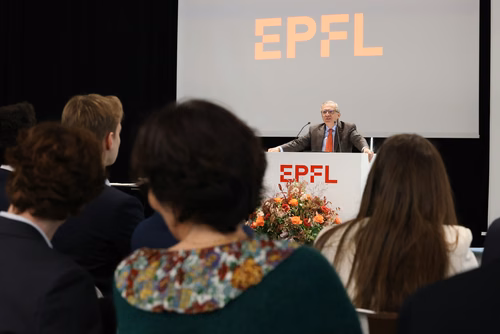 Cérémonie de remise des diplômes aux étudiants MNIS