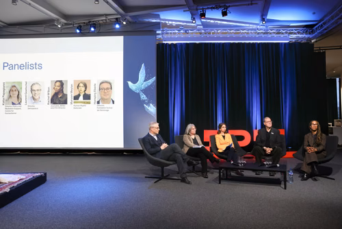 The EPFL EssentialTech Centre invites you to join 5 inspiring panelists in their reflections on how science and technology can be harnessed in the pusuit of peace. The objective is to identify how STEM can be leveraged to address all forms of violence.
