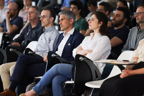 "From Promise to Impact : AI in Switzerland"