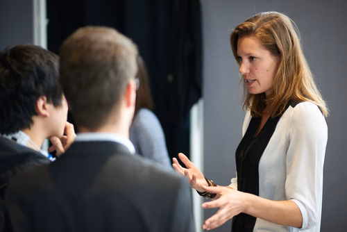 19 entrepreneurs ont “pitché” devant près de 300 personnes lors de la Startup Champions Seed Night coorganisée par l’EPFL Alumni et venturelab au Forum Rolex Learning Center. Daniel Yanisse (MT’12), CEO et co-fondateur de Checkr, était l’invité d’honneur de cette édition.