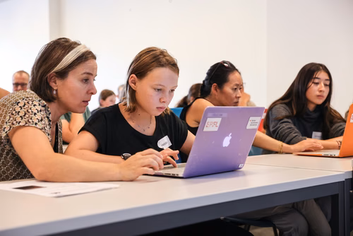 Le Meet up national annuel du Coding club des filles sur le campus de l’EPFL Service de promotion des sciences SPS 