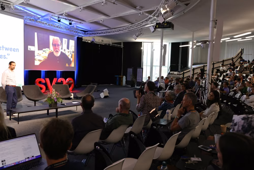 The EPFL School of Life Sciences turned 20 and celebrates this occasion with a unique symposium.