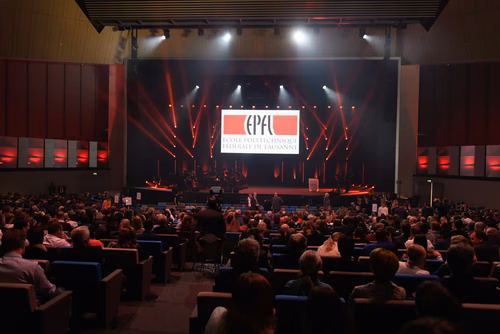 At the graduation ceremony held on Saturday morning, the students received their Master's degree in front of a crowd of 3,000 people made up of family and friends, professors and special EPFL guests.
