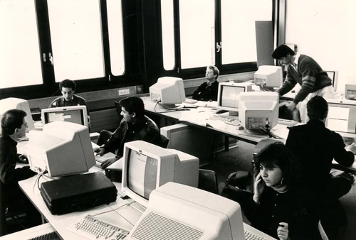 Département informatique, EPFL, février 1988.