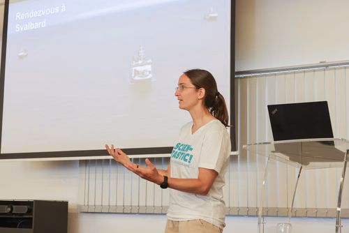 Julia Schmale, Laboratoire de recherches en environnements extrêmes