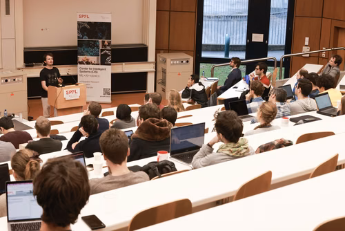La conférence sur les systèmes de traitement de l'information neuronale (NeurIPS) est la principale conférence sur l'apprentissage automatique.