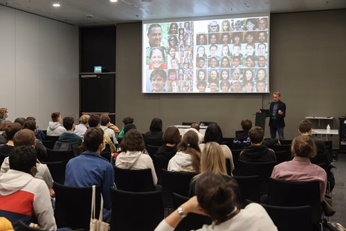 Journée des Gymnasiens accueil et stands 