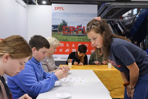 L’EPFL vous propose d’explorer ces liens étroits entre science et monde animal à travers une exposition de 200m2 présentant une sélection de projets de recherche issus des laboratoires de l’École.