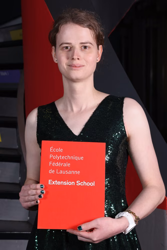 Remise des diplômes COS aux participants d'Extension School