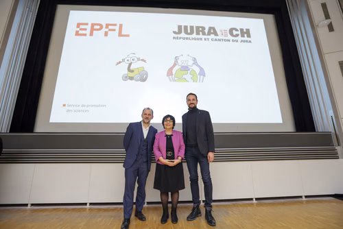 Remises des attestations robots et informatique pour les enfants du Jura