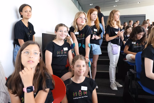 Le tout premier Meet up national du Coding club des filles s'est déroulé sur le campus de l’EPFL à Lausanne.