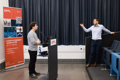 L'apprentissage automatique a été la principale force motrice pour amener l'intelligence artificielle dans le monde réel. Cet atelier vise à réunir des étudiants et des jeunes chercheurs de l'EPFL-CIS et du RIKEN-AIP et à discuter des dernières réalisations, applications et défis de l'apprentissage automatique. Cet événement fait partie d'une série d'échanges institutionnels entre le RIKEN-AIP et l'EPFL-CIS depuis 2020, basés sur un protocole d'accord entre les deux institutions visant à établir une relatio