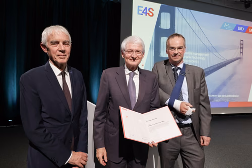 Jean-Pierre Danthine is Professor at the EPFL (Ecole Polytechnique Fédérale de Lausanne – College of Management of Technology), Managing Director of the Enterprise of Society Center (E4S) and President of the Paris School of Economics.