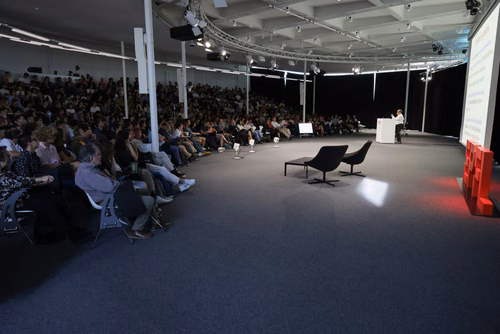 Conférence d'Alain Aspect, prix Nobel de physique 2022