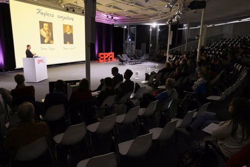 Cérémonie officielle promouvant l'excellence mathématique à l'EPFL, notamment en présence de notre lauréat et notre lauréate du médaille Fields.