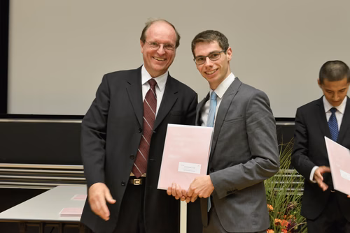 Convocation of the 2016  Physics class, october1, 2016