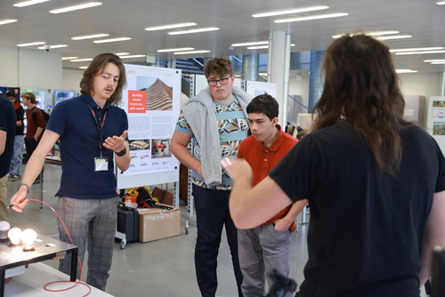 Journée de sensibilisation aux Sciences à Soleure. Organisé par le service de promotion des études 