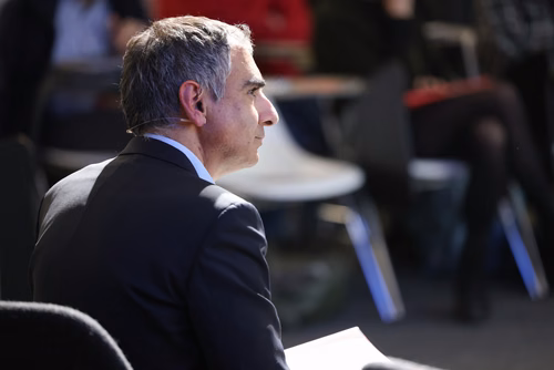 The EPFL EssentialTech Centre invites you to join 5 inspiring panelists in their reflections on how science and technology can be harnessed in the pusuit of peace. The objective is to identify how STEM can be leveraged to address all forms of violence.