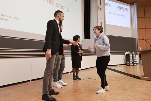 Journée à la découverte des Sciences et Remise attestations pour les enfants du Jura