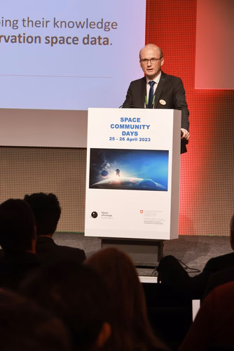 Challenges and opportunities in the space field. Practical and useful information for space industries and newcomers in the domain.