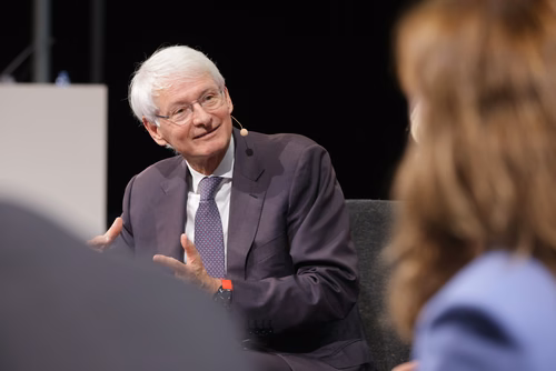 Jean-Pierre Danthine is Professor at the EPFL (Ecole Polytechnique Fédérale de Lausanne – College of Management of Technology), Managing Director of the Enterprise of Society Center (E4S) and President of the Paris School of Economics.