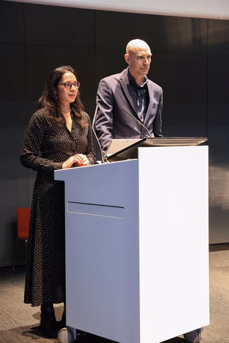 Séance d'information et de présentation des résultats de recherche sur la maladie de Parkinson au Campus Biotech Genève.