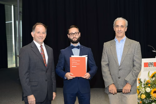 Remise des masters en informatique et systèmes de communication, le 1 octobre 2016