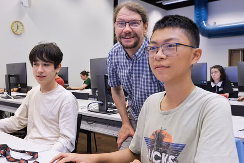 Cours Turing adressés aux gymnasiens, gymnasiennes de suisse romande.
