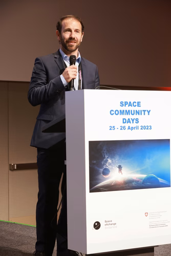 Challenges and opportunities in the space field. Practical and useful information for space industries and newcomers in the domain.