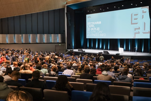 Un événement d’envergure pour préparer son avenir. Comme chaque année, l’EPFL, via son Service de promotion de l’éducation et en collaboration avec ses facultés, se réjouit d'accueillir les gymnasiennes et gymnasiens sur son campus. L’École propose de venir découvrir ses filières de formation, sa communauté estudiantine, son corps enseignant, ses équipes de recherche, les divers services dédiés aux étudiantes et étudiants débutant à l’EPFL, ainsi que les multiples associations chargées d’animer la vie socia