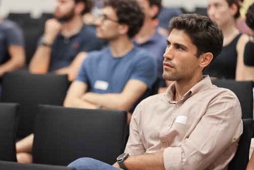 The goal of AI4Science@EPFL day is to gather faculty, researchers and students who work or are interested in applications of machine learning to science.
