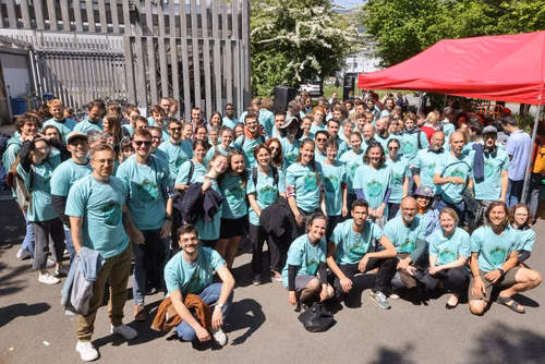 Bike to work est une action de PRO VELO Suisse qui réuni chaque printemps plus de 50'000 personnes à travers le pays. L’objectif est de faire découvrir au plus grand nombre de pendulaires le plaisir de se rendre au travail en vélo : un moyen de transport pratique, bon pour la santé et écologique. Remise des prix, Campus durable, EPFL-UNIL 