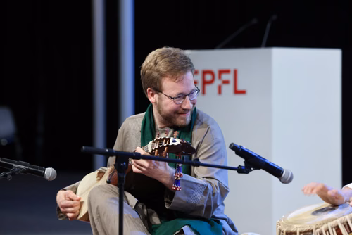 The EPFL EssentialTech Centre invites you to join 5 inspiring panelists in their reflections on how science and technology can be harnessed in the pusuit of peace. The objective is to identify how STEM can be leveraged to address all forms of violence.